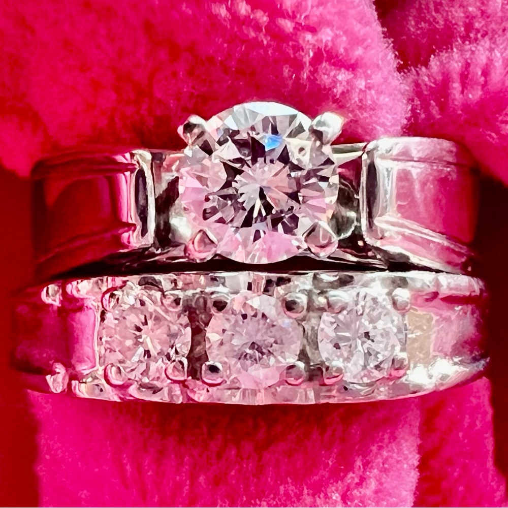 Timeless White gold Diamond Ring Set